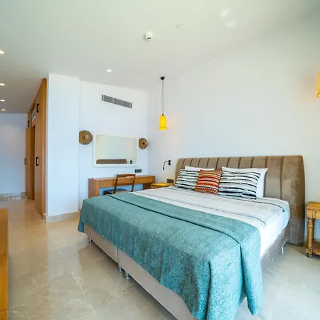 Отель Kalkan Private With Pool *