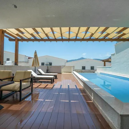 Отель Kalkan Private With Pool