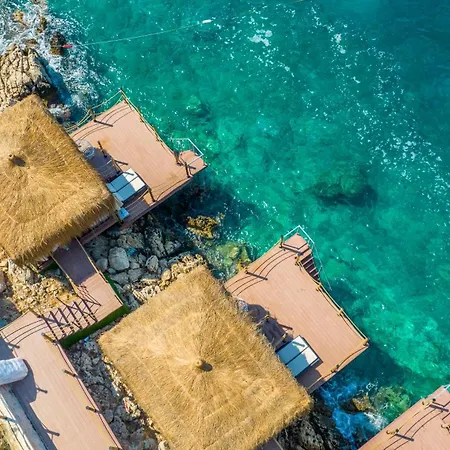 Отель Kalkan Private With Pool