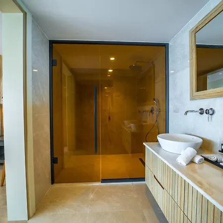 Отель Kalkan Private With Pool *